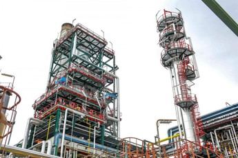 Repsol lanza producción masiva de combustibles renovables en Puertollano con 130 millones de inversión
