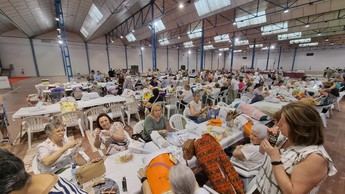 Más de 200 encajeras se reúnen en Valdepeñas para celebrar su XI Encuentro