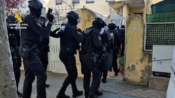 Desarticulan grupo criminal en Bargas y arrestan a dos sospechosos