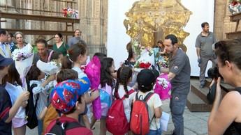 Más de 700 escolares de Toledo participan en la ofrenda floral del Corpus Christi