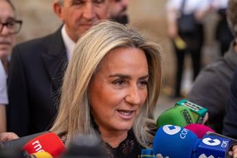 Tolón expresa su emoción en su debut como ministra durante el Corpus Christi de Toledo