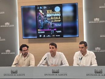 Alcalá del Júcar celebra el primer triatlón nocturno de España este sábado