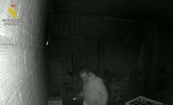 Detenido en Tomelloso por robo en un bar y varios hurtos en vehículos