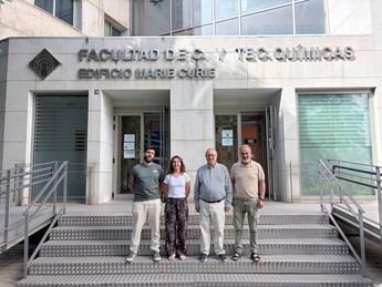 UCLM crea un método portátil para detectar un fármaco contra el cáncer de mama en orina
