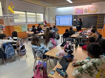 La Guardia Civil lleva a cabo 1.150 actividades educativas en Guadalajara para promover la seguridad escolar