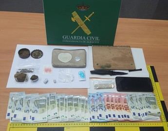 Detenido un trabajador en Tobarra por tráfico de drogas en un establecimiento
