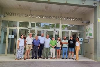 La UCLM y Asapa recibirán fondos para investigar el veneno de abeja como tratamiento biomédico