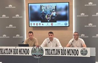 Más de 250 atletas participarán en el II Triatlón Río Mundo en Albacete el 4 de julio