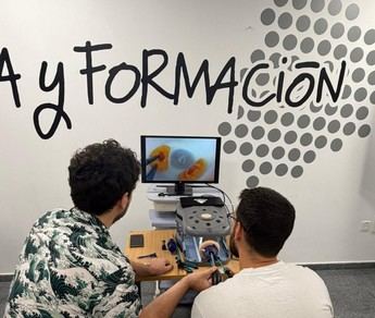 Hospital de Cuenca implementa curso pionero en cirugía laparoscópica avanzada