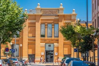 Inicia en Logroño el ciclo de conferencias 'Café con el Dinosaurio' sobre paleontología