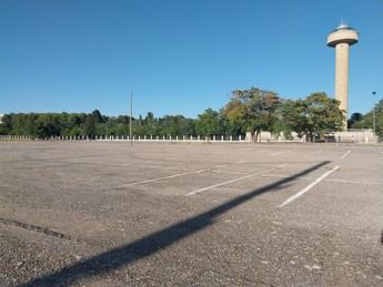 Albacete extiende por diez años el uso de un solar como aparcamiento junto a la Fiesta del Árbol