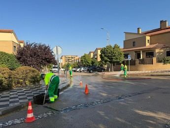 Limpieza intensiva en Cuenca: comienza la campaña en Puente de la Trinidad y Colón