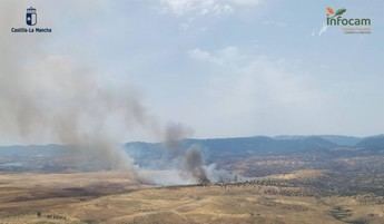 Incendio en Hinojosa de Calatrava activa Nivel 1 por humo y corte de carretera