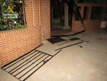 Detenido en Tomelloso tras intentar atropellar a la Guardia Civil durante un robo en chalés