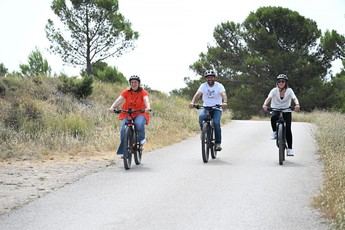 Castilla-La Mancha lanza 2.180 km de rutas cicloturistas para potenciar el turismo sostenible