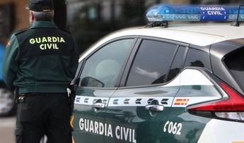 Hombre detenido tras la muerte de su pareja en Alameda, con tres hijos presentes en el hogar