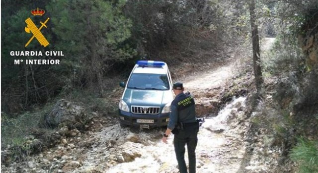 Dos senderistas son rescatados tras desorientarse en los Calares del Río Mundo (Riópar)
