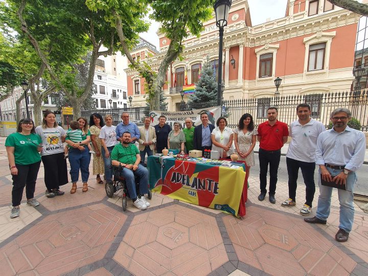 Diputación de Albacete anima a 'seguir sacando a la luz' las realidades que rodean la ELA
