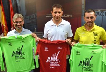 El sábado se celebra el VIII Triátlón de Alcalá del Júcar con el nuevo sobrenombre de 'Copa Diputación'
