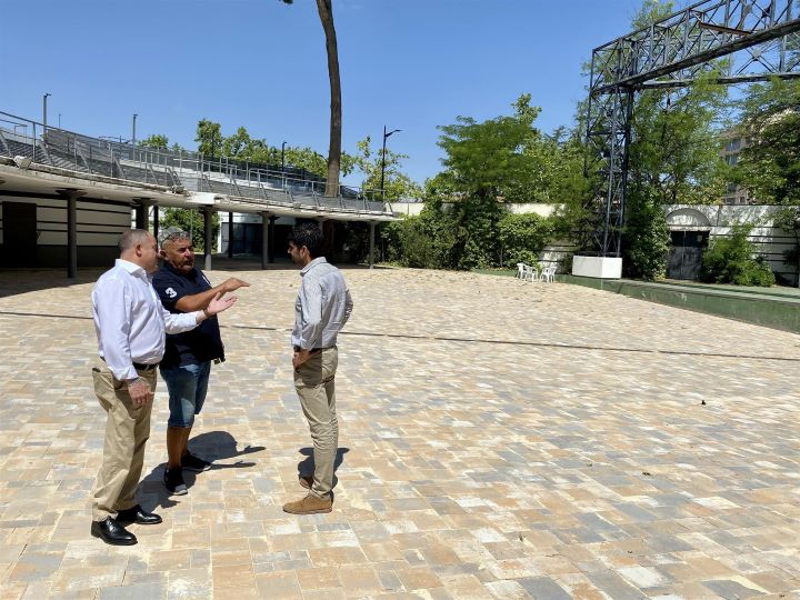 La Caseta de los Jardinillos de Albacete estrena en la Feria nueva pavimentación y se han suprimido escalones y muretes