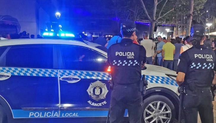 La Policía Local de Albacete ha tenido mucho trabajo este fin de semana.