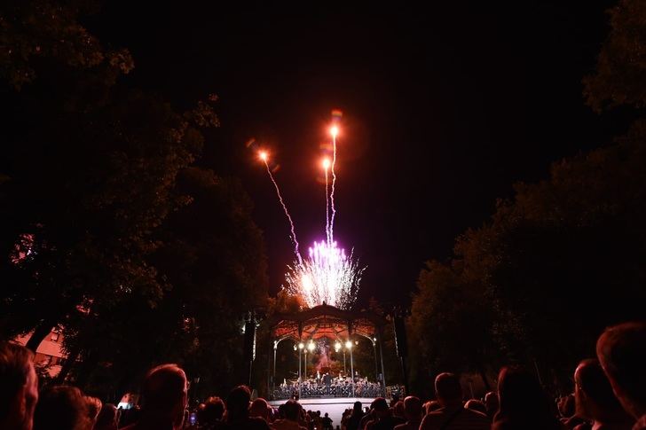 Fuegos artificiales y música para cerrar la Feria de Albacete 2025