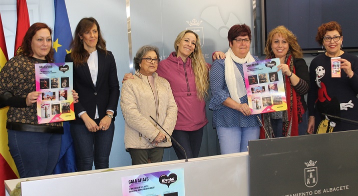 El Ayuntamiento de Albacete apoya a los afectados por el cierre de iDental colaborando en una gala solidaria