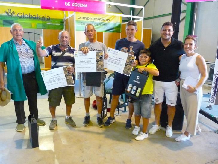 Félix Guijarro se corona campeón del Concurso de Corte de Ajo en Las Pedroñeras con 52 kg cortados