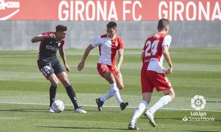 El Albacete se dejó remontar en el descuento y perdió su oportunidad para abandonar el descenso (2-1)