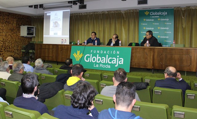 Globalcaja y su fundación de La Roda apoyan la promoción del sector de frutos secos de Castilla-La Mancha