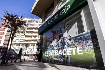 Los nuevos clientes de Globalcaja podrán obtener camisetas del Alba y entrar en el sorteo de entradas para la Copa ante el Barcelona