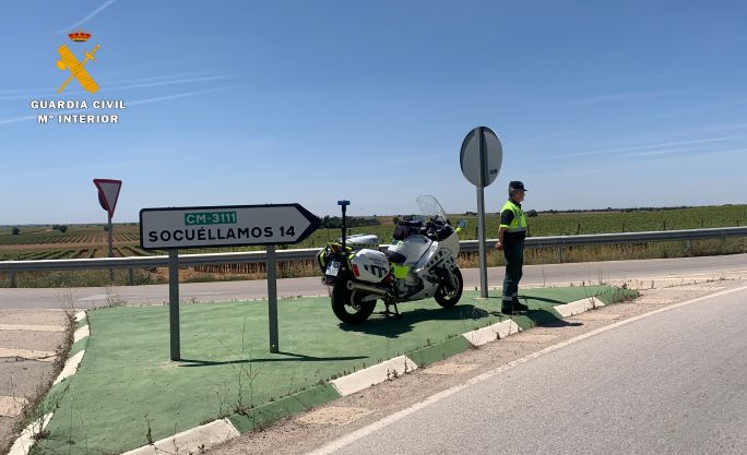 Investigan a un conductor por circular a 189 kilómetros por hora en una vía limitada a 90 en Villarrobledo