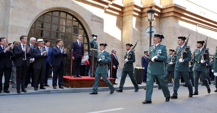 La Guardia Civil de Albacete celebró por las calles de la ciudad su patrona y el Día de la Fiesta Nacional