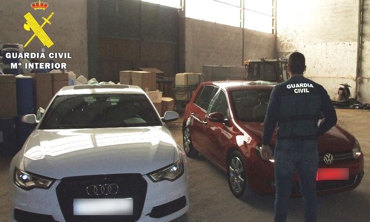La Guardia Civil detiene a dos personas en Villarrobledo (Albacete) que tenían varios puntos de venta de drogas