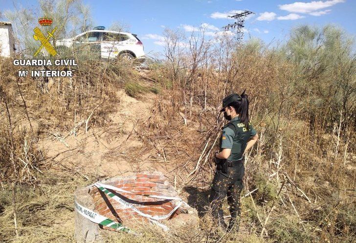 La Guardia Civil auxilia a un hombre que se lanzó a un pozo para rescatar a su perro en Olías del Rey (Toledo)