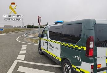 La Guardia Civil inmoviliza autobús escolar en Yebes-Valdeluz por positivo en alcohol del conductor
