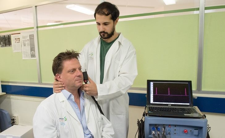 Guillermo García, fisioterapeuta del Hospital de Paraplejicos de Toledo, premiado por una ponencia para medir el dolor en una lesión medular