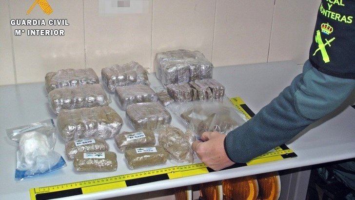 Detenidos dos vecinos de Toledo con 4,5 kilos de hachís y 100 gramos de cocaína