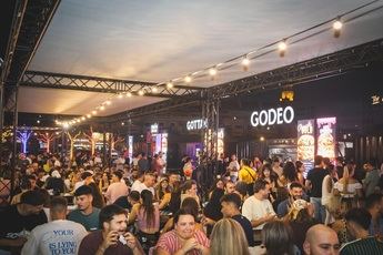 The Champions Burger llega a Albacete: Descubre la mejor hamburguesa de la ciudad