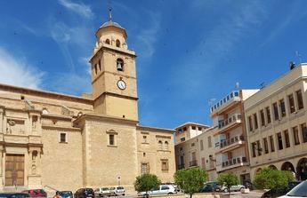 Hellín celebra la IX Fiesta del Libro en homenaje a Julio Verne con talleres y maratón de lectura