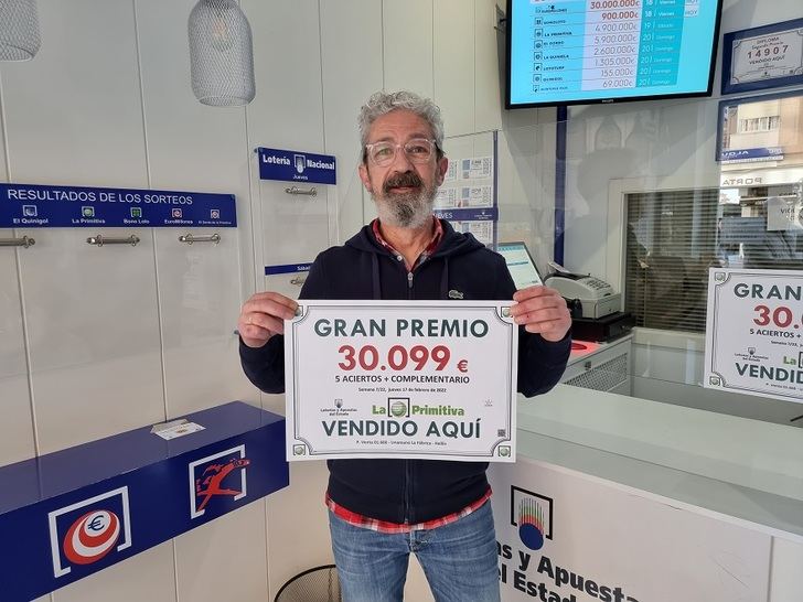 Hellín celebra que uno de sus vecinos se embolsó 30.000 euros de un premio de La Primitiva