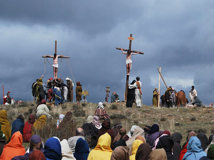 La Semana Santa de Hiendelaencina (Guadalajara) representa este Viernes Santo su 47ª Pasión Viviente