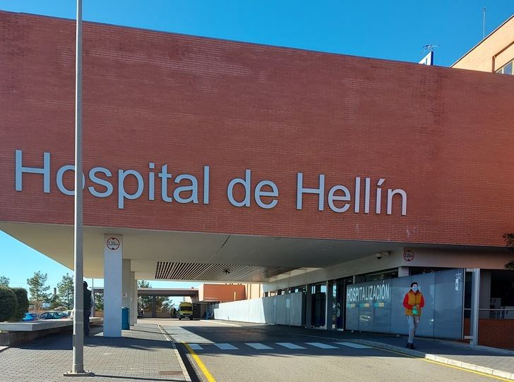 El hospital de Hellín se equipa con 300 paneles fotovoltaicos que le permitirán ahorrar 14.000 euros al año en luz