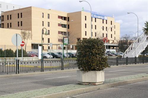 Fallecen un hombre y una mujer resulta herida tras la colisión de un turismo y un camión en Oropesa (Toledo)