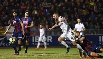 El Albacete Balompié sumó un punto en su visita al campo del Huesca (0-0)