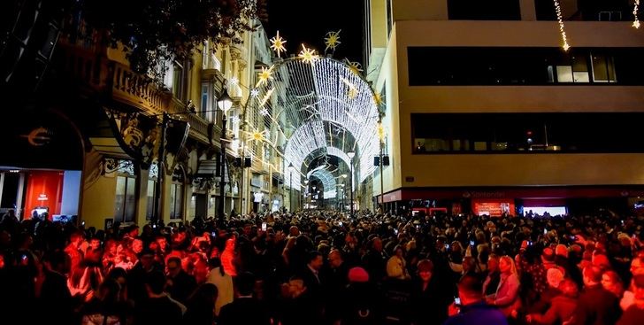 Más de 30.000 personas celebran el encendido navideño en Albacete