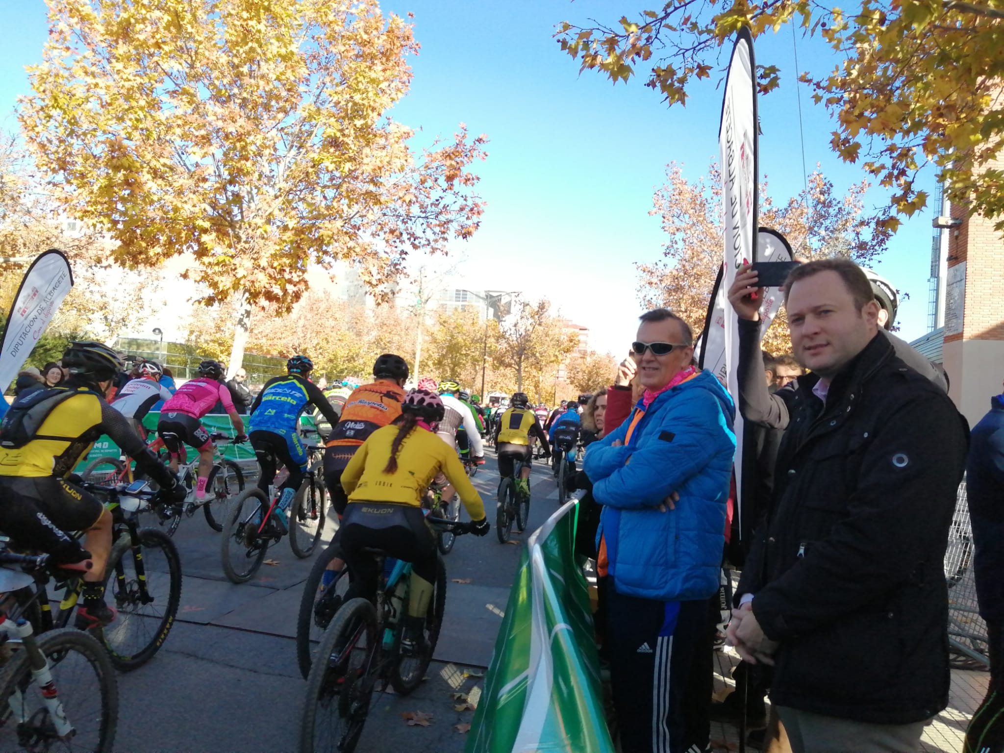 El Ayuntamiento de la Roda trabaja en la mejora del sistema de riego del parque Adolfo Suárez