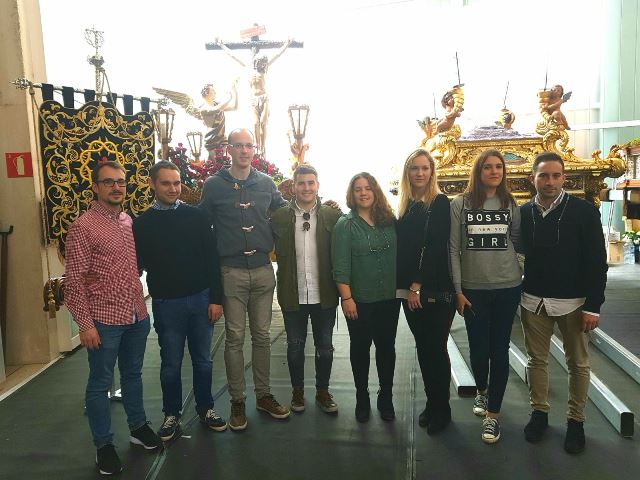 La Semana Santa de Hellín pone en valor la celebración durante el encuentro entre los jóvenes de la localidad