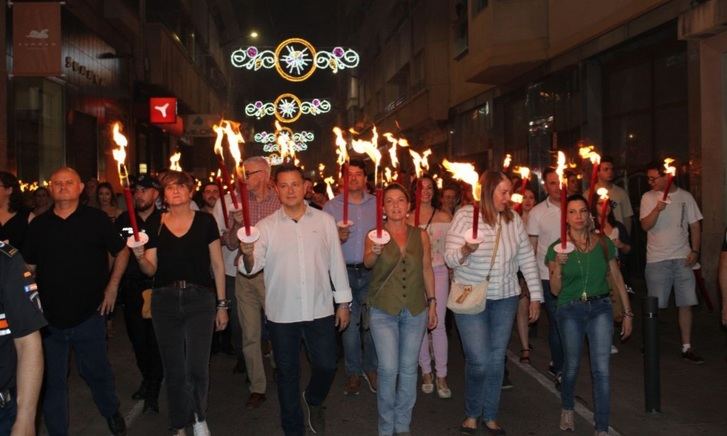 Manuel Serrano animó a disfrutar de la Noche de San Juan “con el fuego purificador y la luz de alegría” 