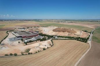 Albacete avanza hacia la sostenibilidad con una nueva planta fotovoltaica de 941 kW en el CTRU